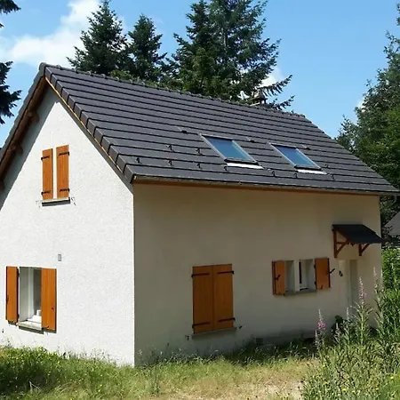 Holiday home Petite Maison Au Calme Avec Vue Magnifique !